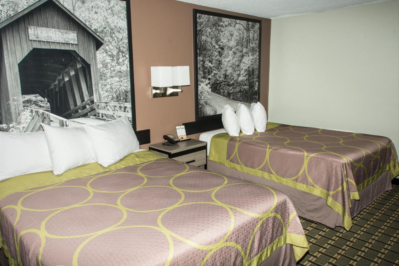 Super 8 By Wyndham Michigan City Bagian luar foto
