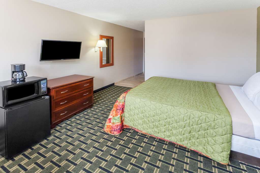 Super 8 By Wyndham Michigan City Ruang foto